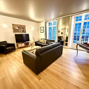 Duplex'po Apartment Dinan